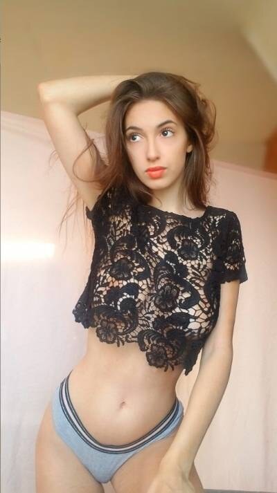 Coral Larsen Photo #47