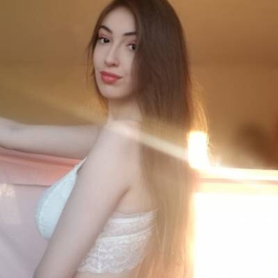 Coral Larsen Photo #60