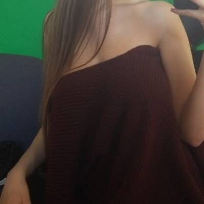 Coral Larsen Photo #108