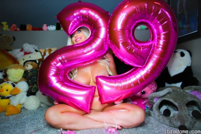 Tara Babcock Photo #162