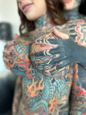 Tigerlilly Photo #21