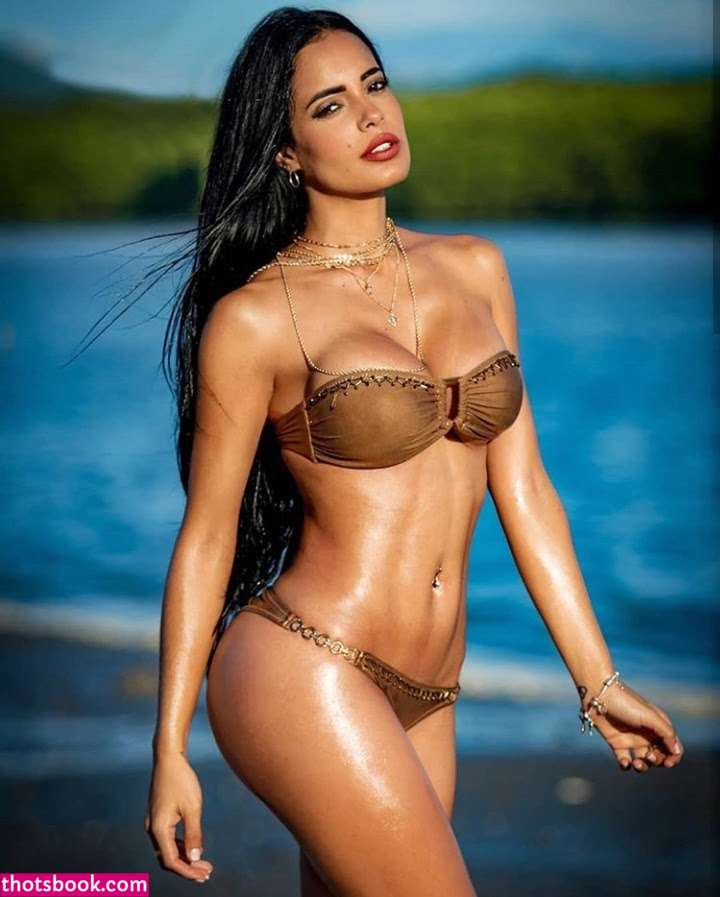 Mariell Andreina Photo #8