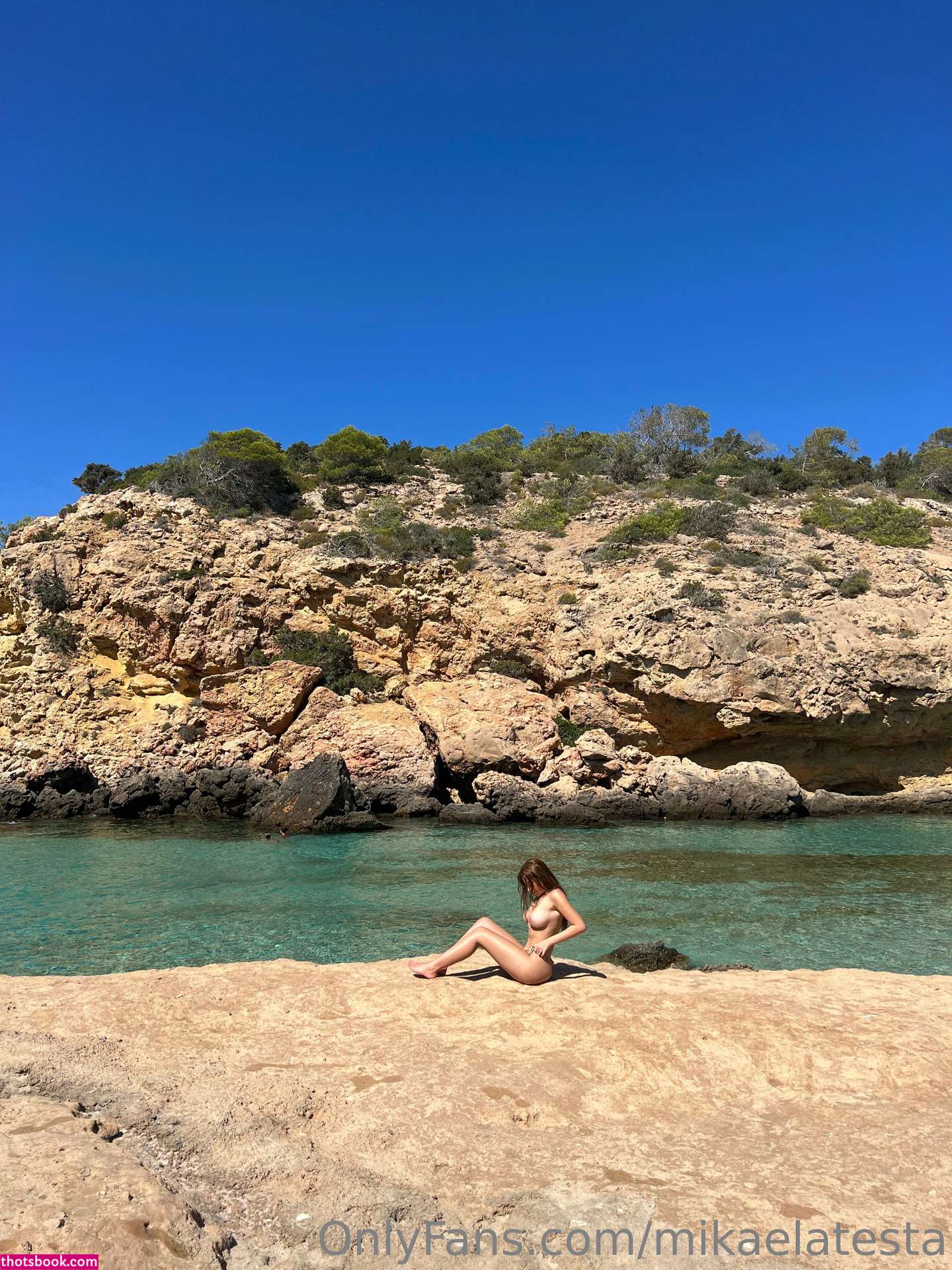 Mikaela Testa Photo #276