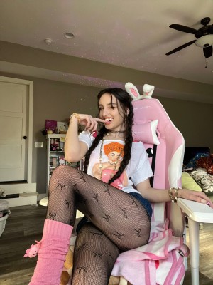 beebee ASMR Photo #226