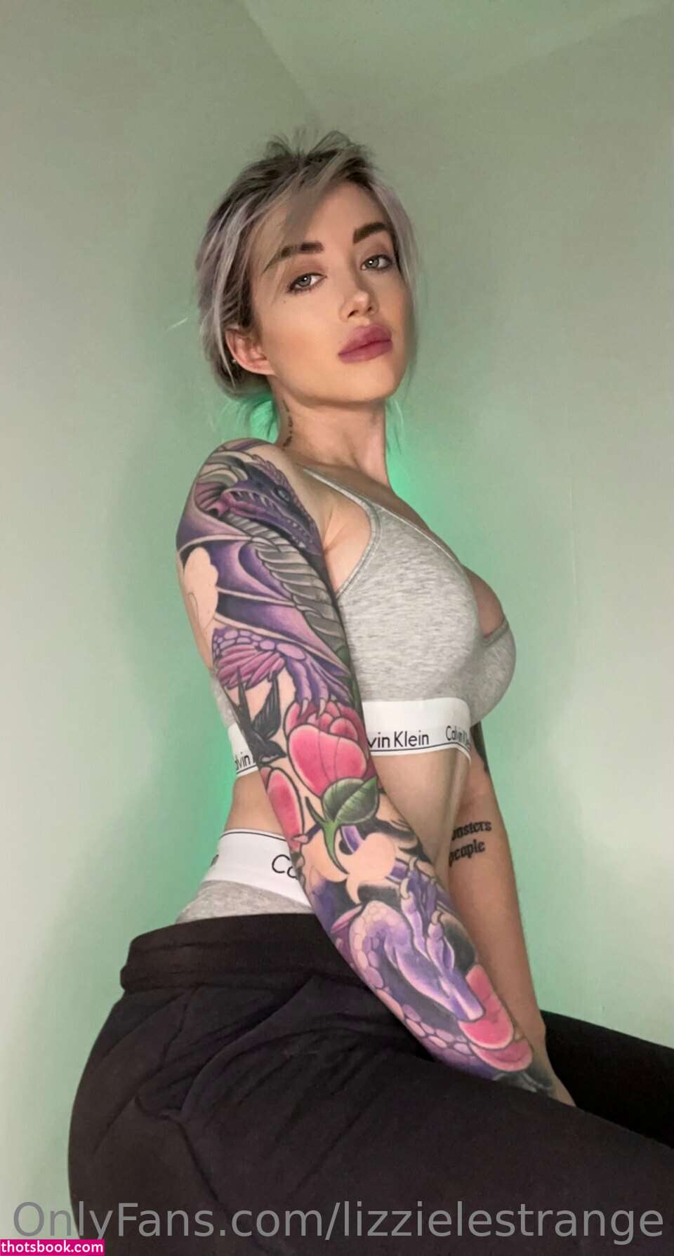 Lizzielestrange Photo #95