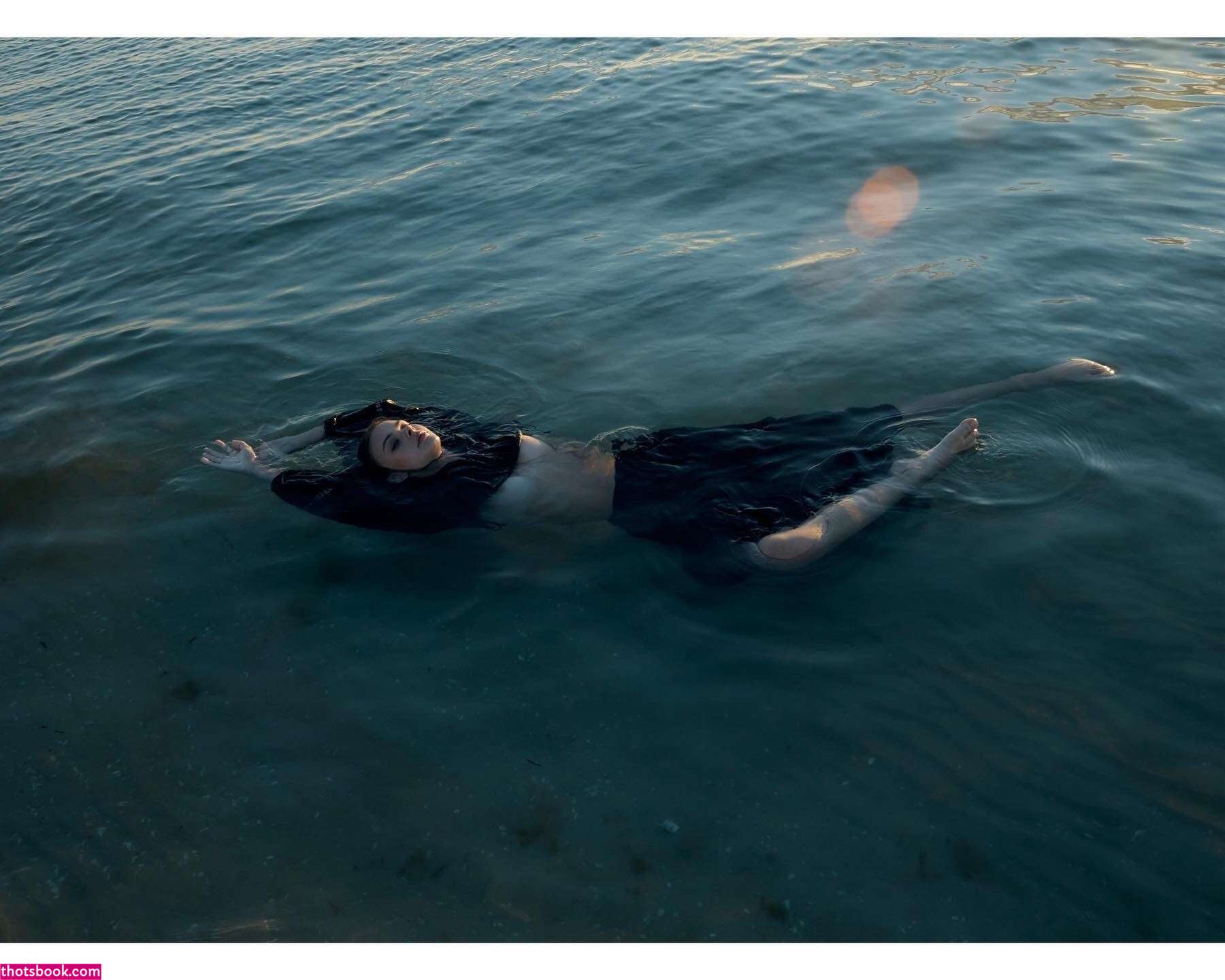 Meika Woollard Photo #15