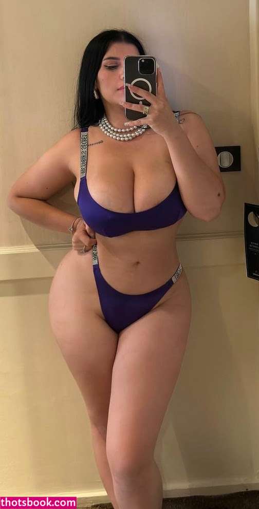 Yoselin Castiillo Photo #1