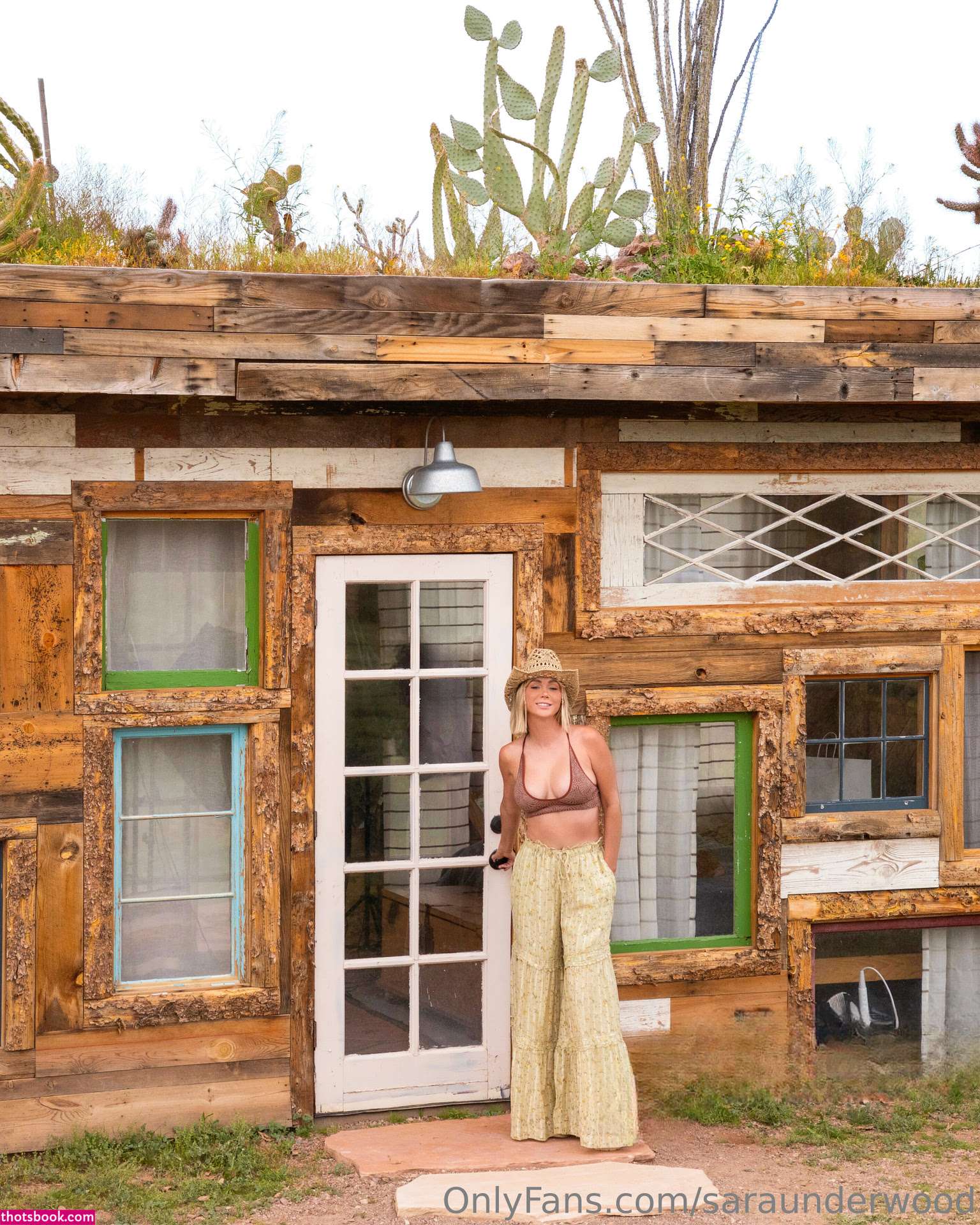 Saraunderwood Photo #394