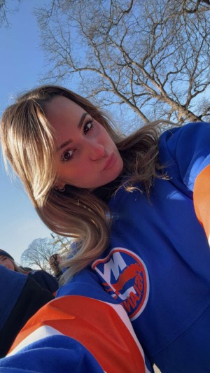 Kaitlyn Krems Photo #111