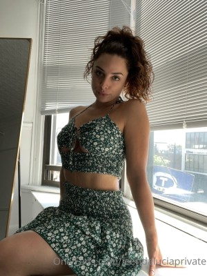 Leenda Lucia Photo #52