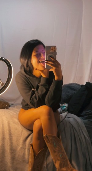 Diesel Babe Photo #8