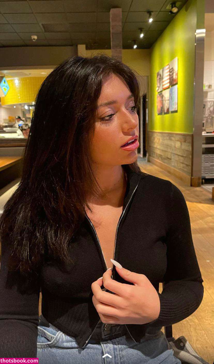 Tabitha Swatosh Photo #42