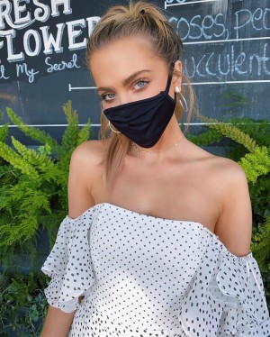 Anne Winters Photo #166