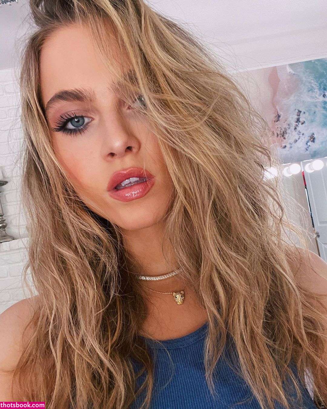 Anne Winters Photo #178