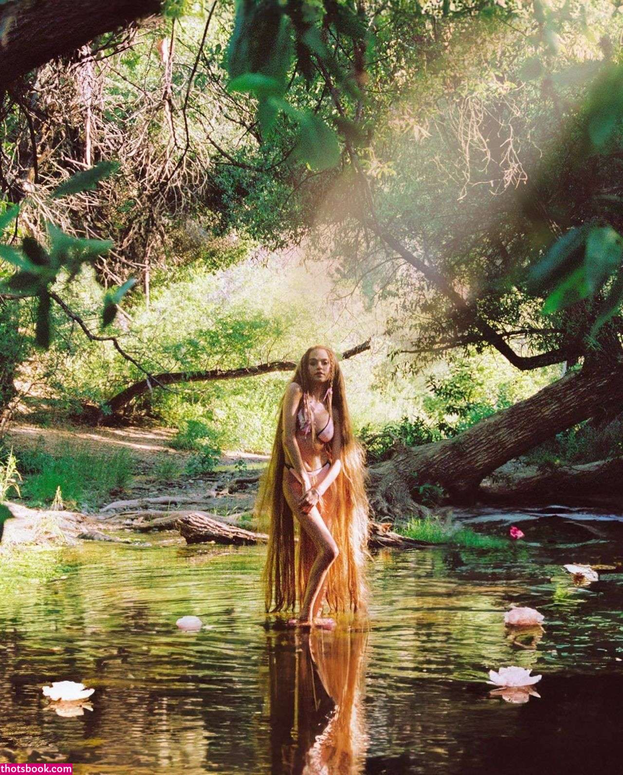 Anne Winters Photo #238