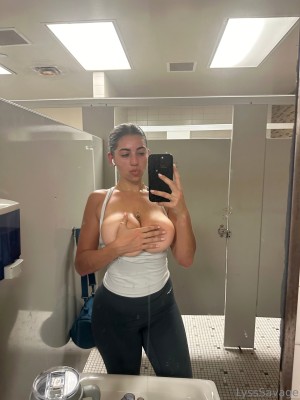 Lyss Savage Photo #50