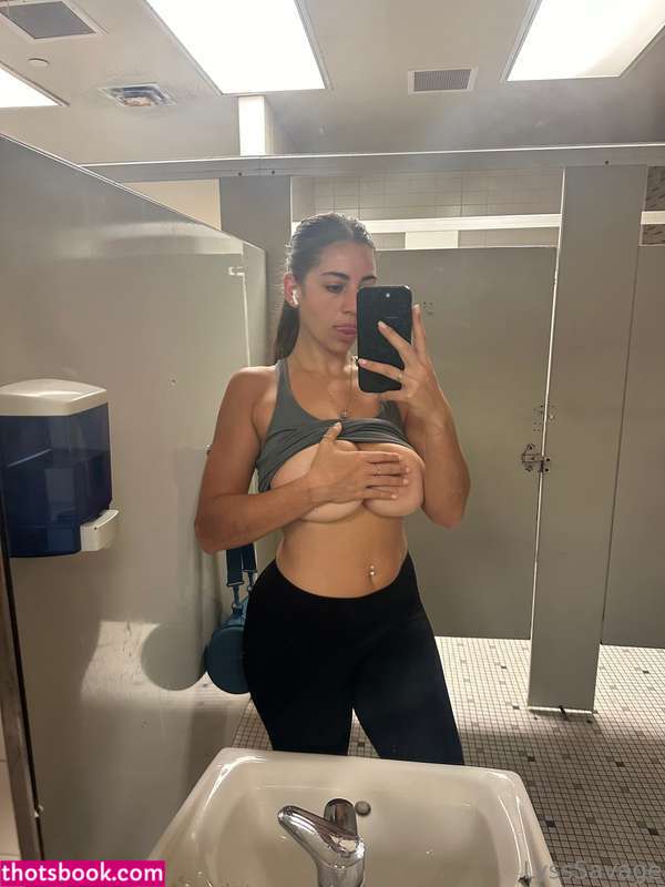 Lyss Savage Photo #56