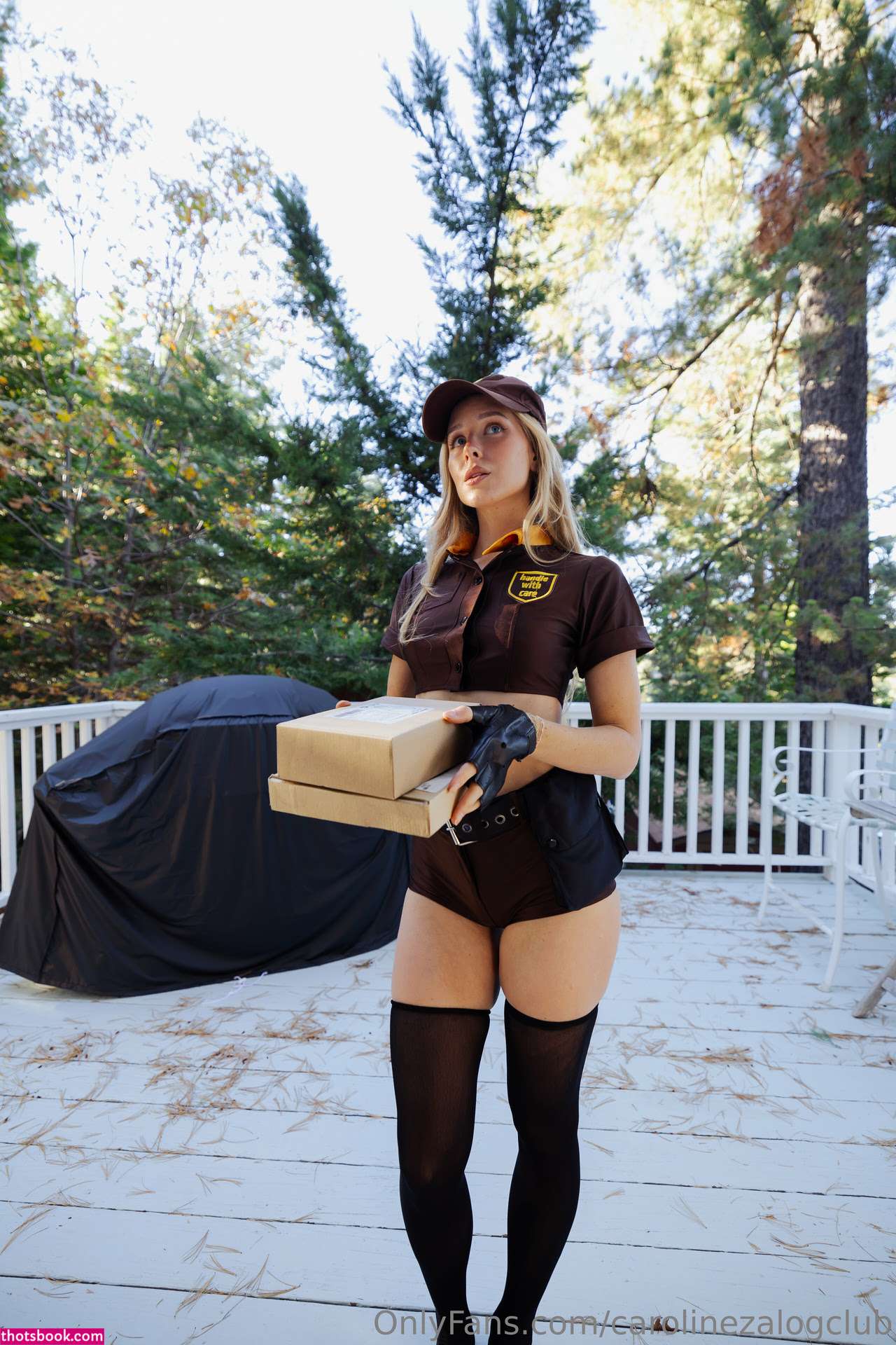 Caroline Zalog Photo #969