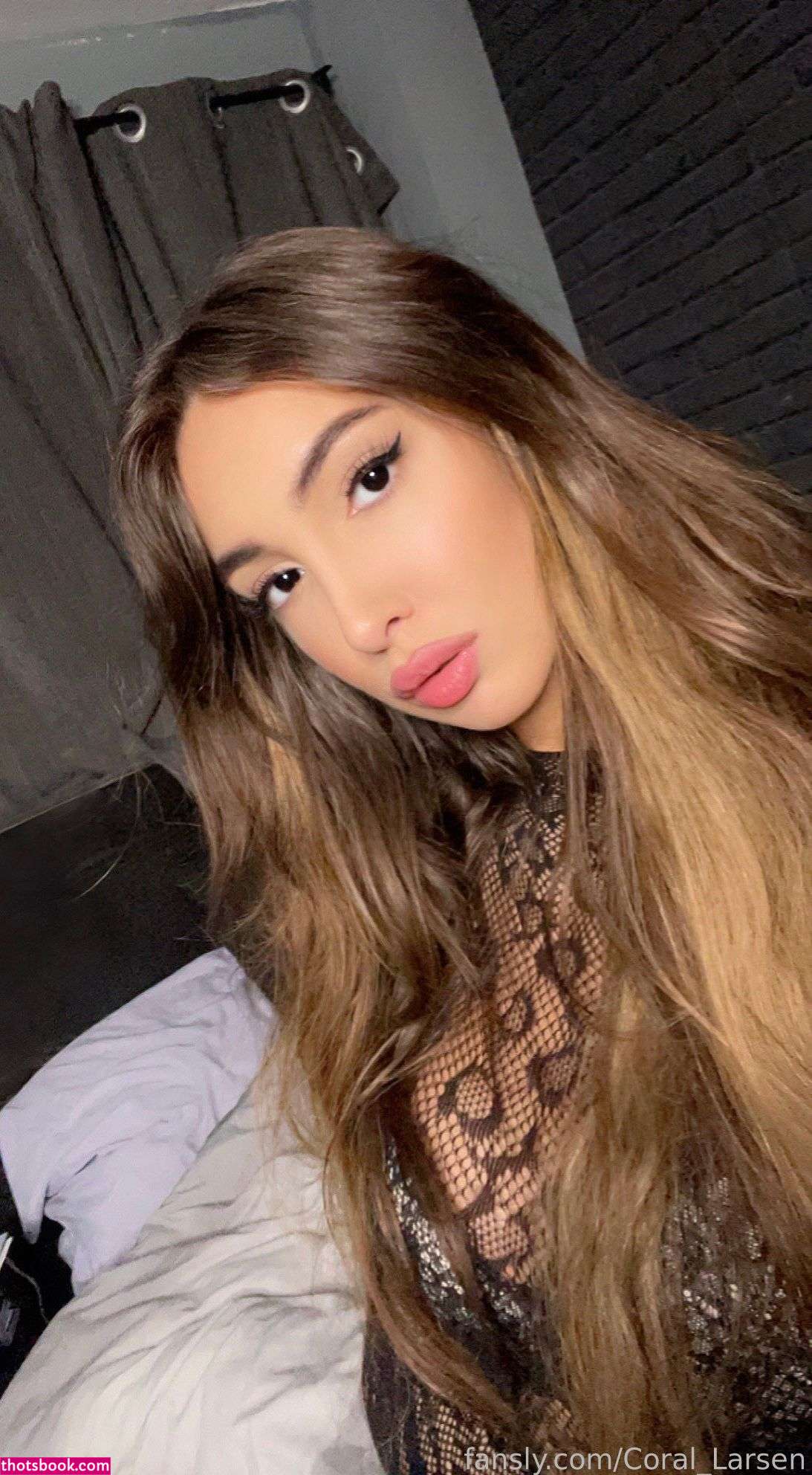 Coral Larsen Photo #209