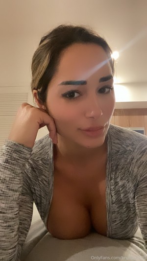 Bruna Luccas Photo #103