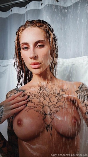 Dippedinpoison Photo #1