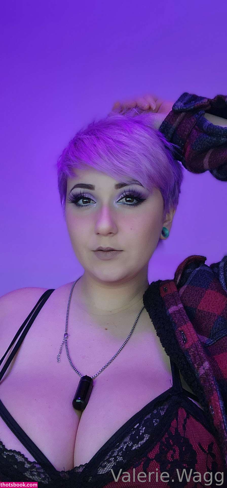 Valerie Wagg Photo #120