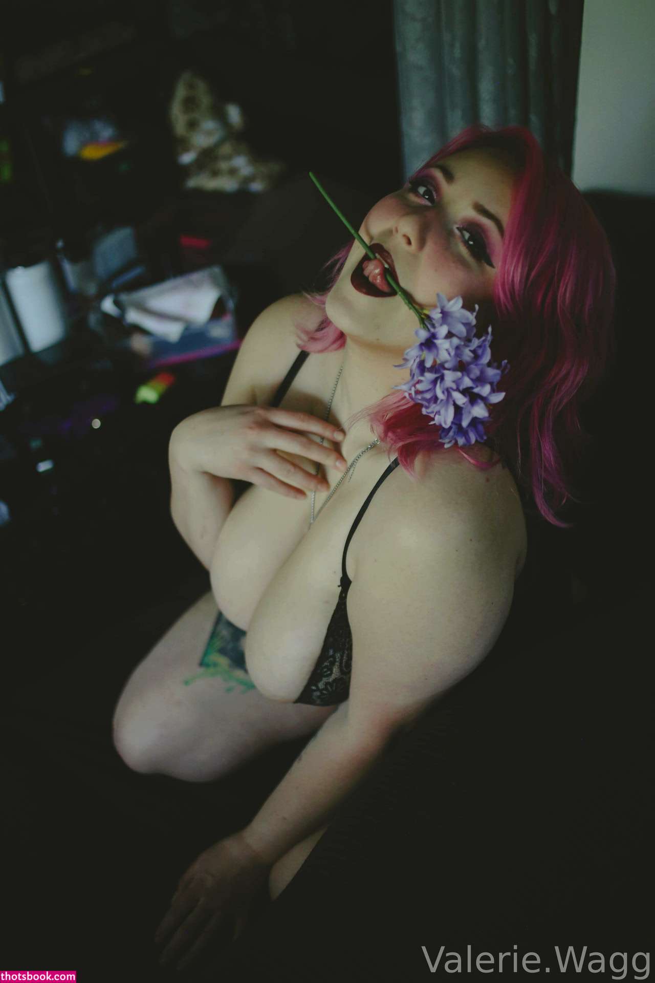 Valerie Wagg Photo #135