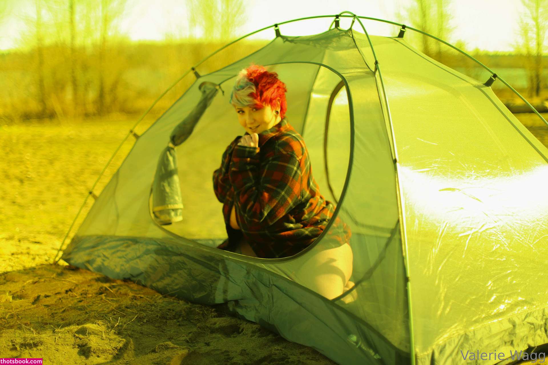 Valerie Wagg Photo #141