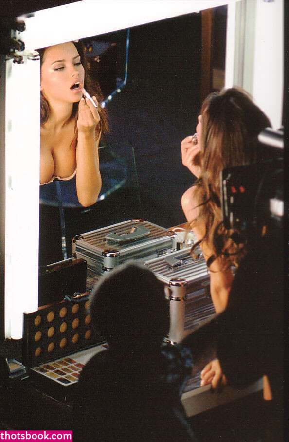 Adriana Lima Photo #100