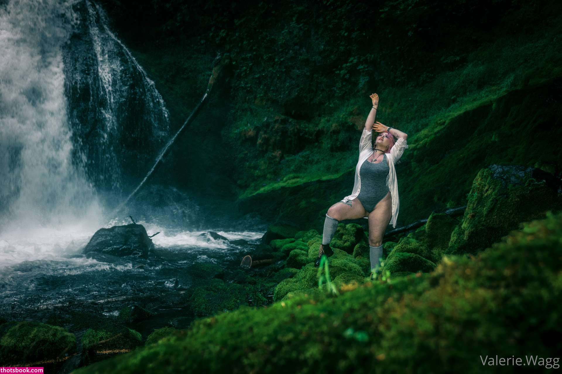 Valerie Wagg Photo #200