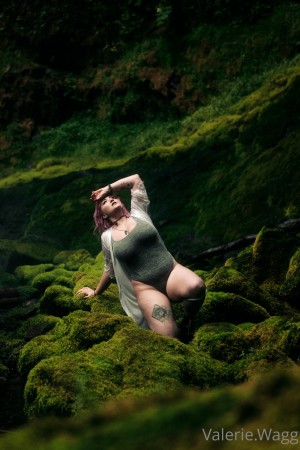 Valerie Wagg Photo #208