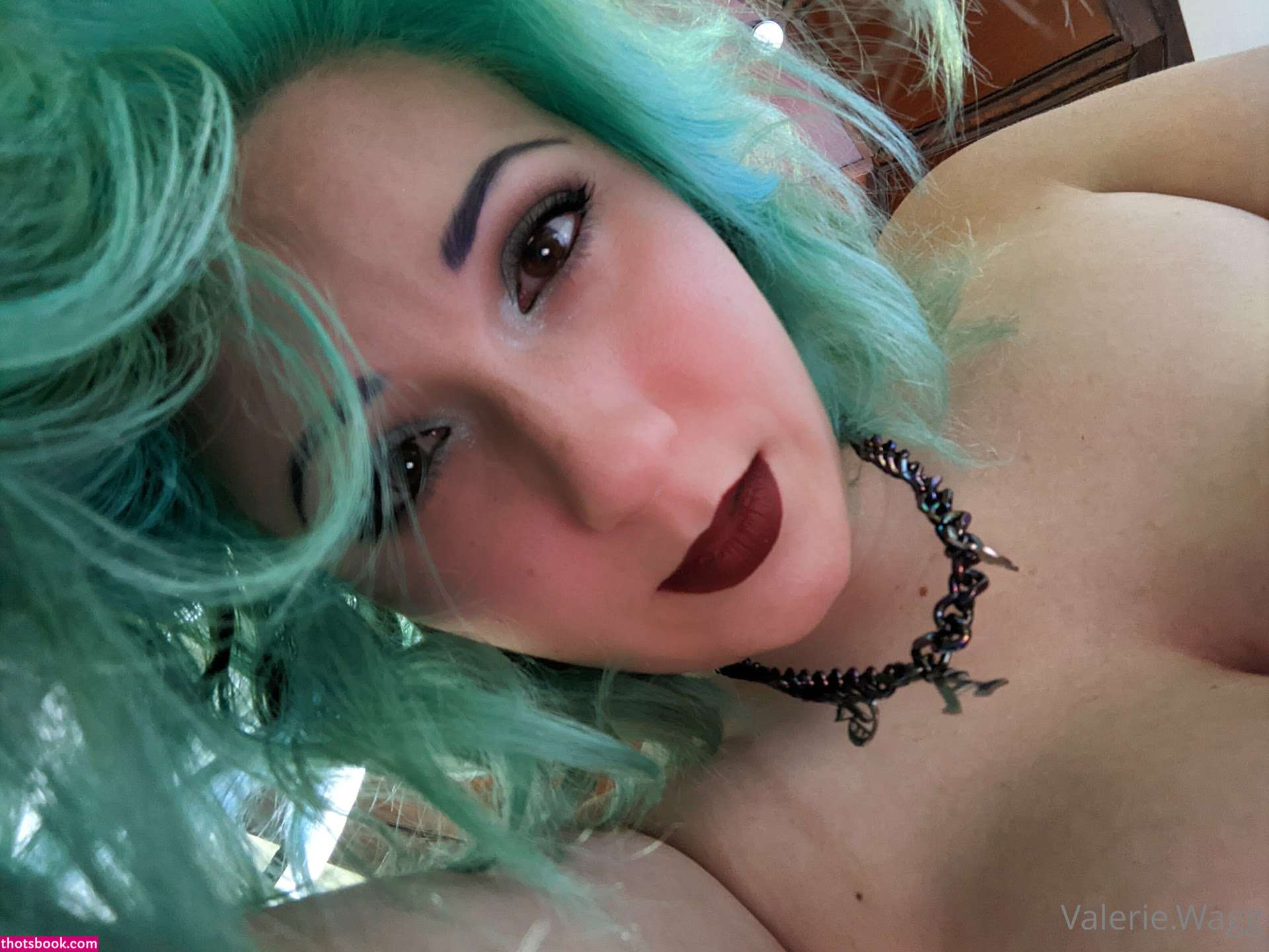 Valerie Wagg Photo #225