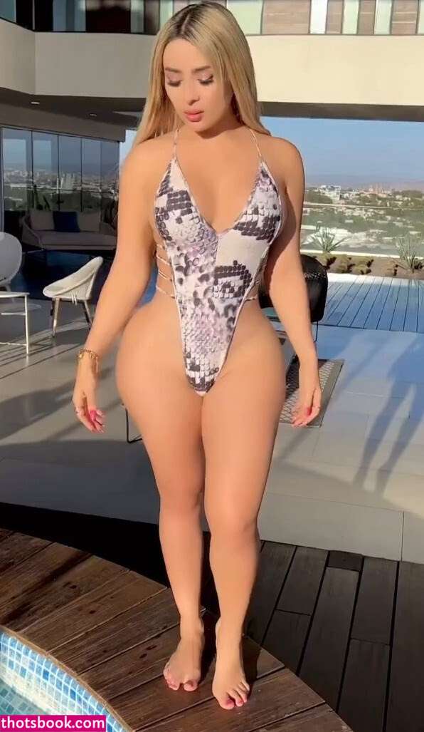 Alemia Rojas Photo #24