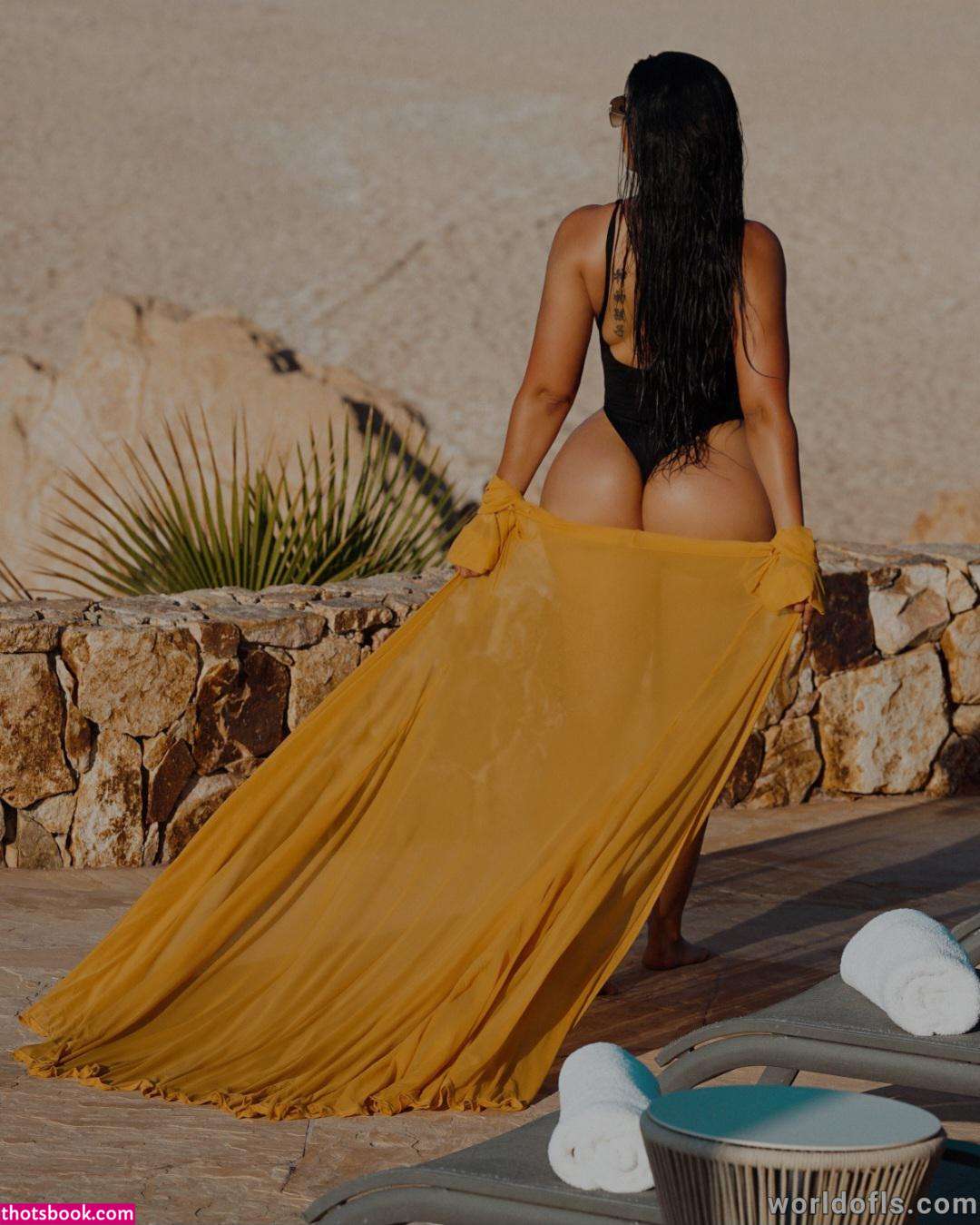 La Reina Shaw Photo #4