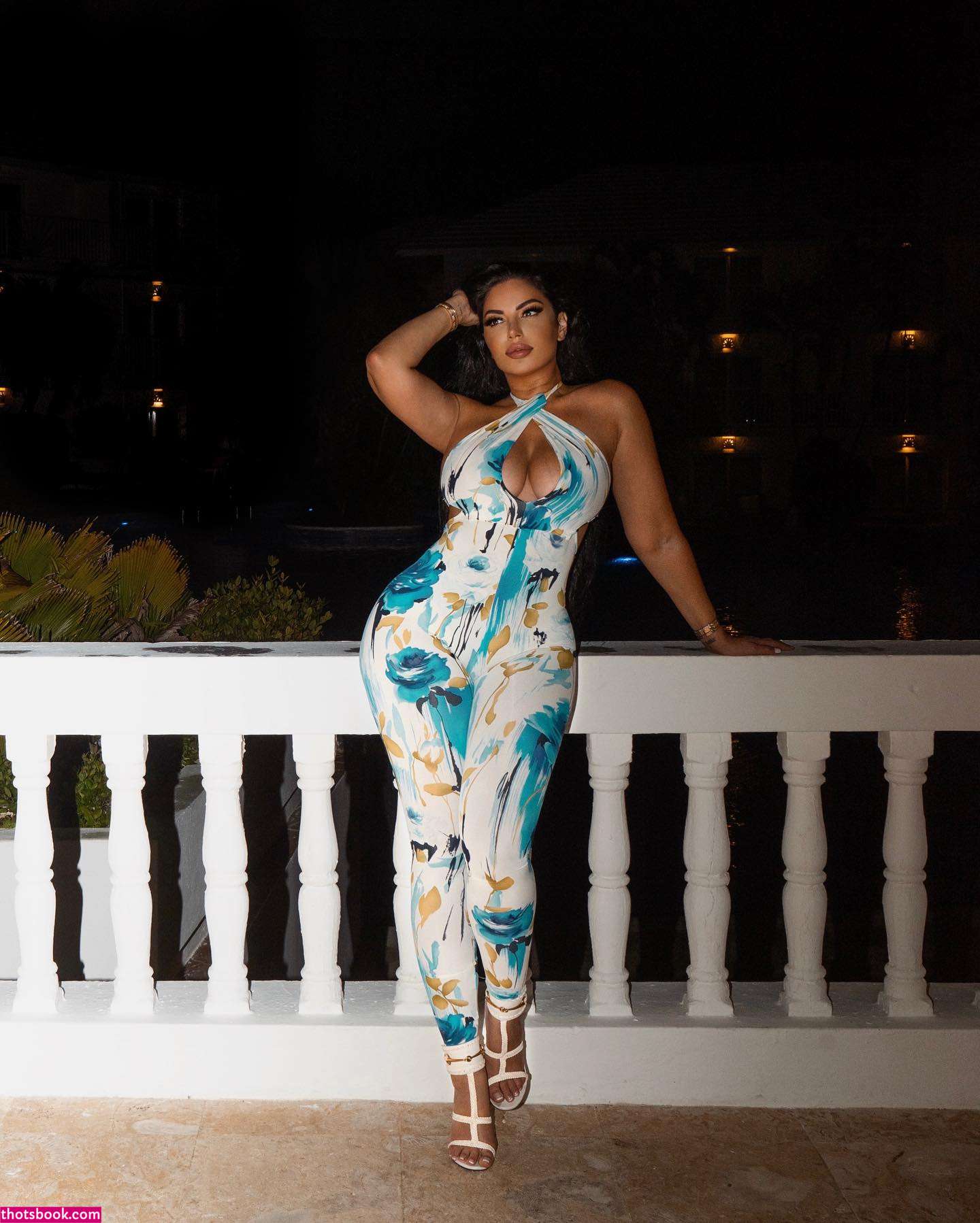 La Reina Shaw Photo #20