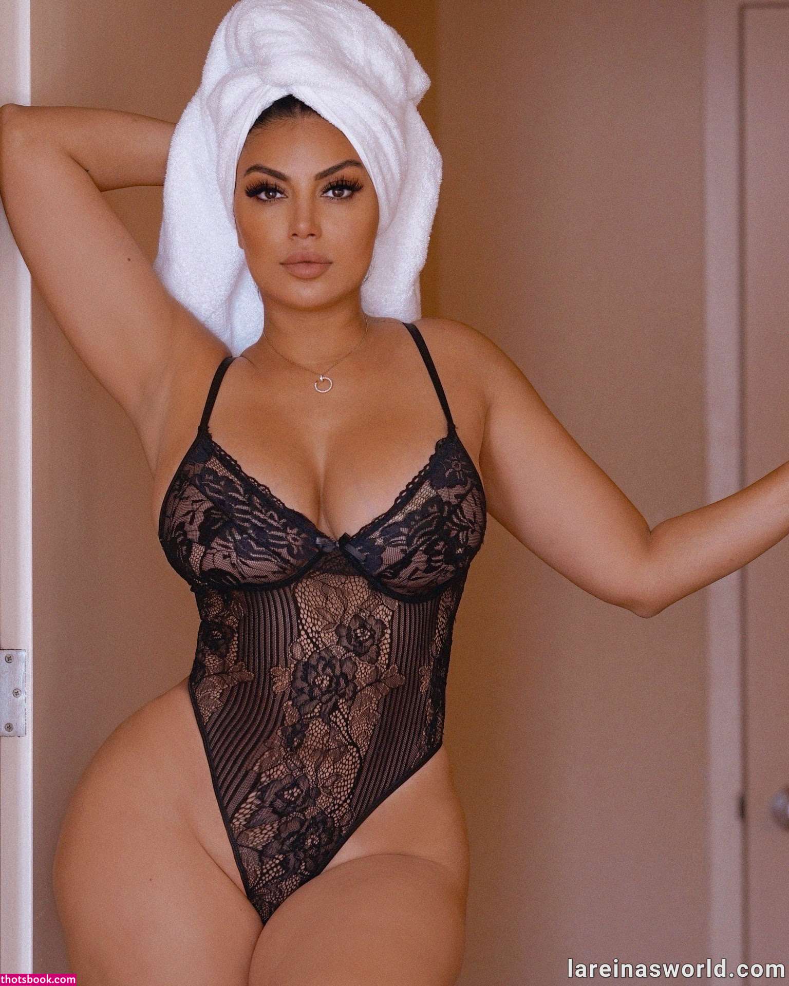 La Reina Shaw Photo #27