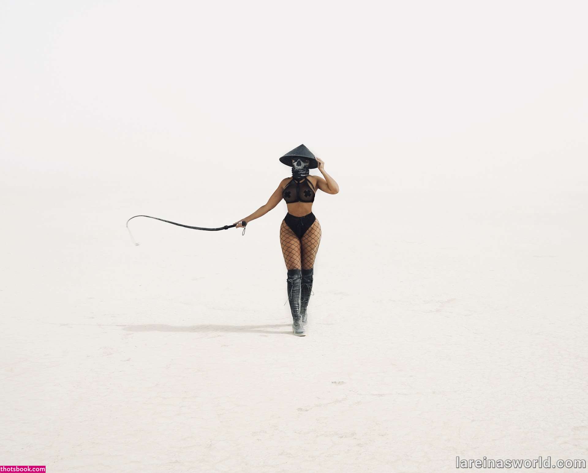 La Reina Shaw Photo #31