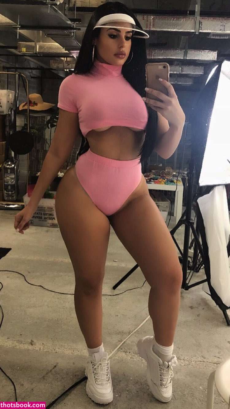 Stephanie Acevedo Photo #2