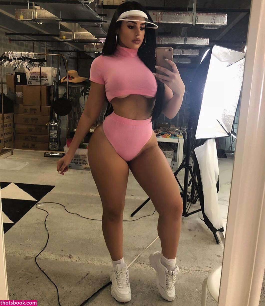 Stephanie Acevedo Photo #11