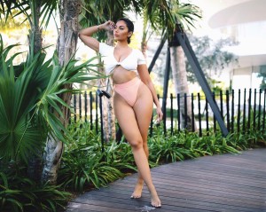 La Reina Shaw Photo #56