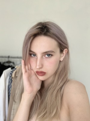 Anny Walker Photo #12