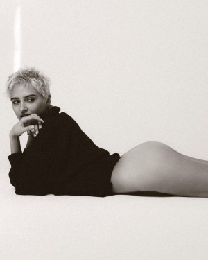 Allie Alina Photo #3