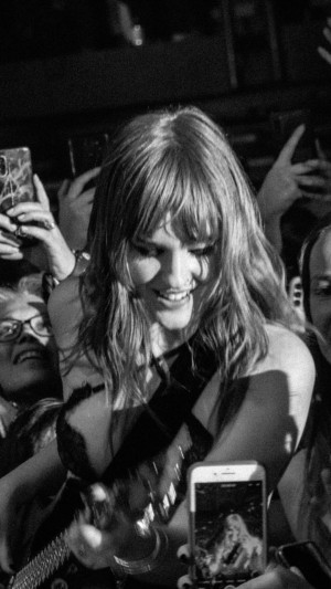 Victoria De Angelis Photo #32