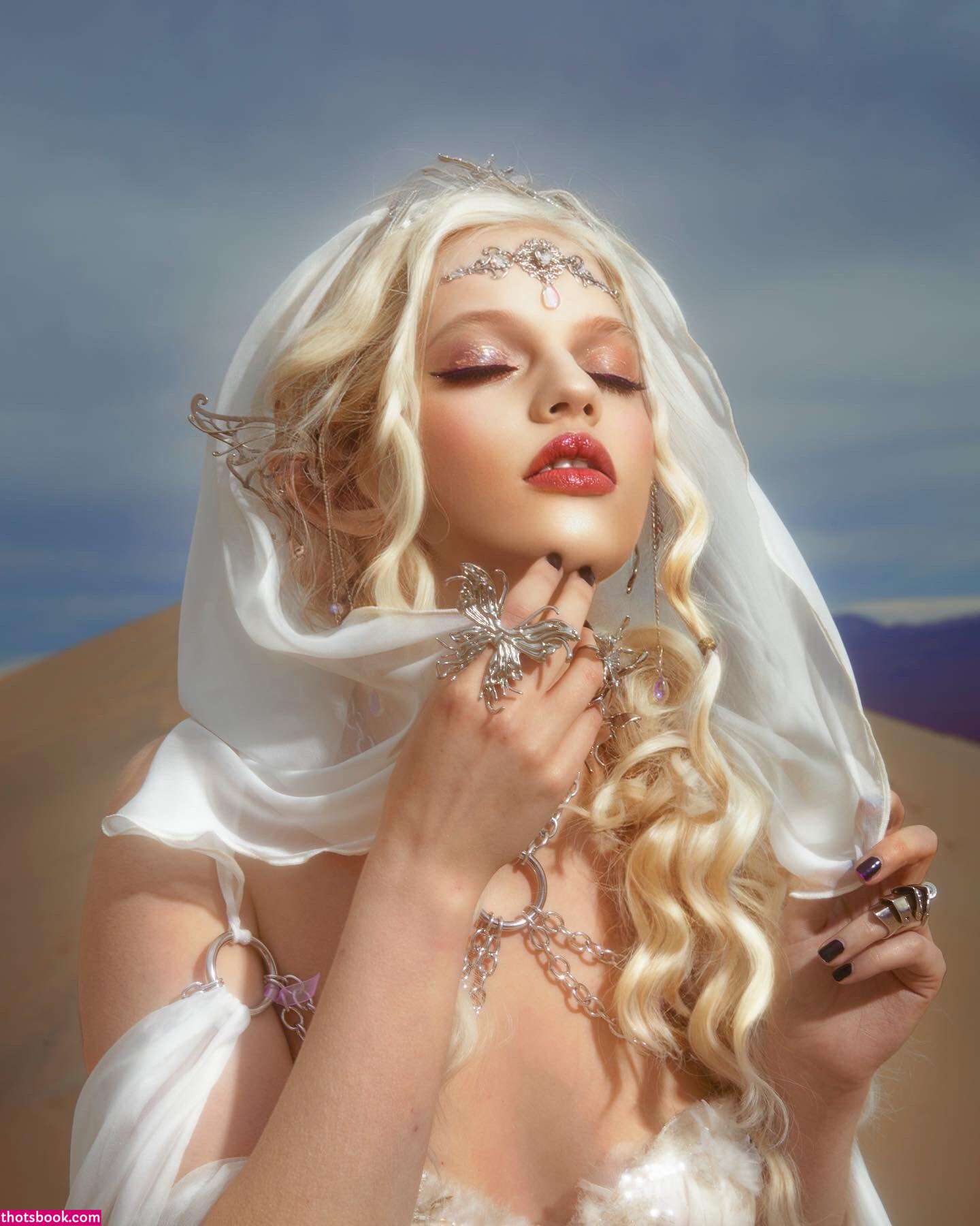 Karla Cuencas Photo #22