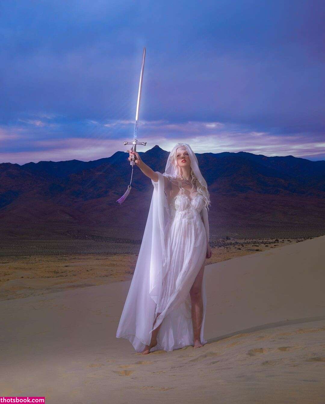 Karla Cuencas Photo #30