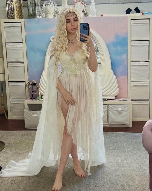 Karla Cuencas Photo #26