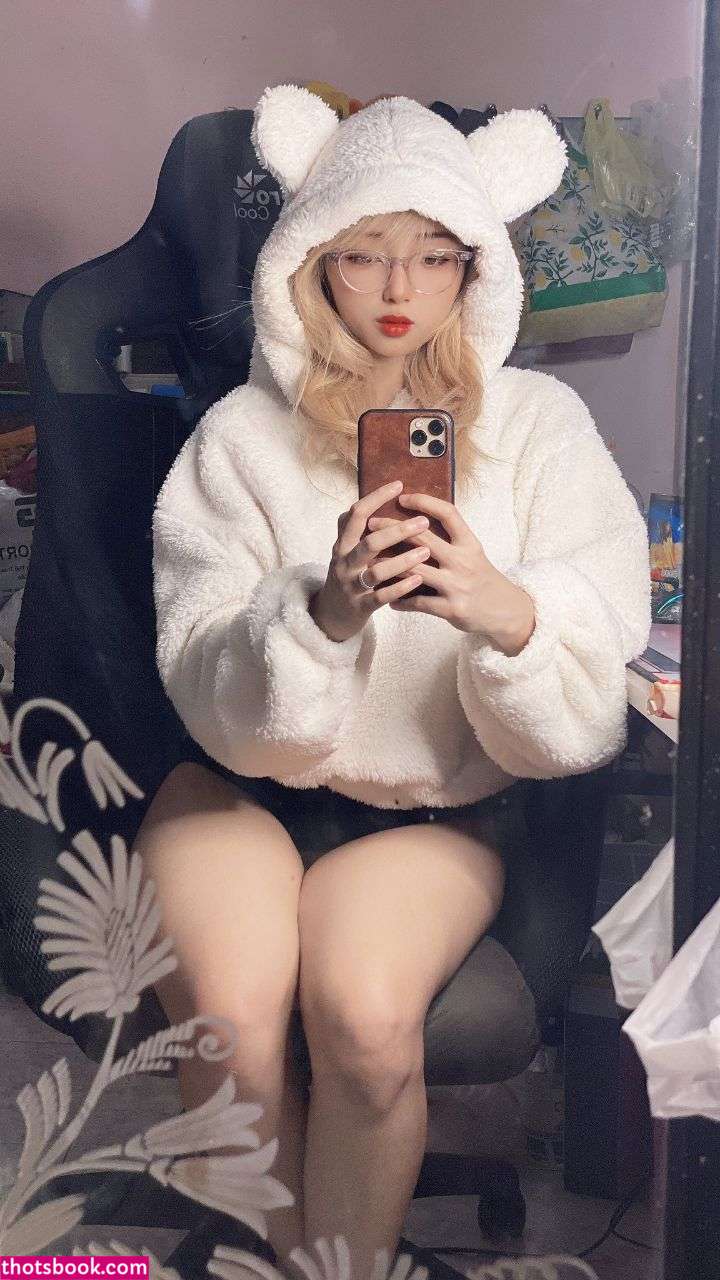 Mercury Nguyen Photo #7