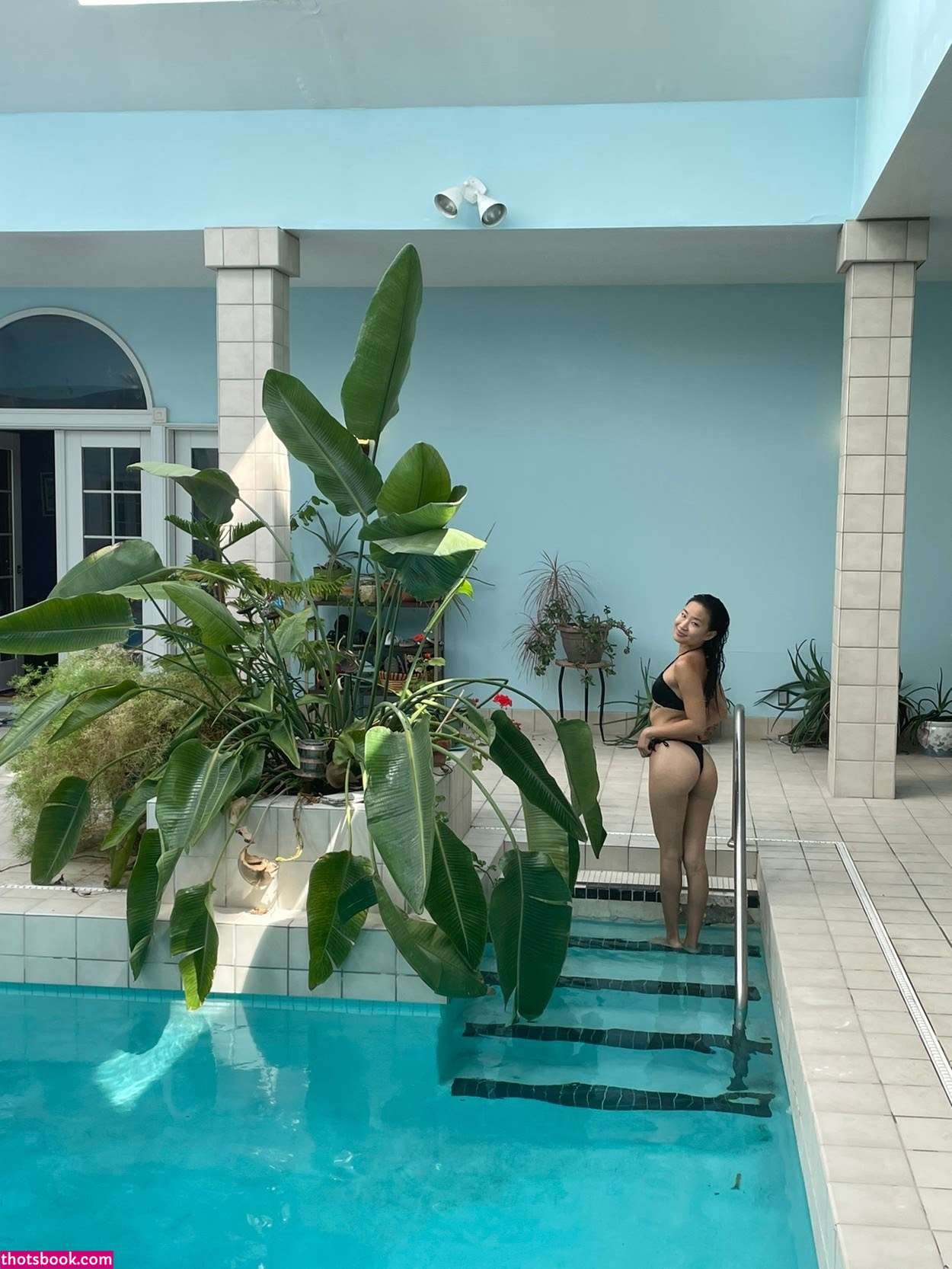 Jeannie Elise Mai Photo #66