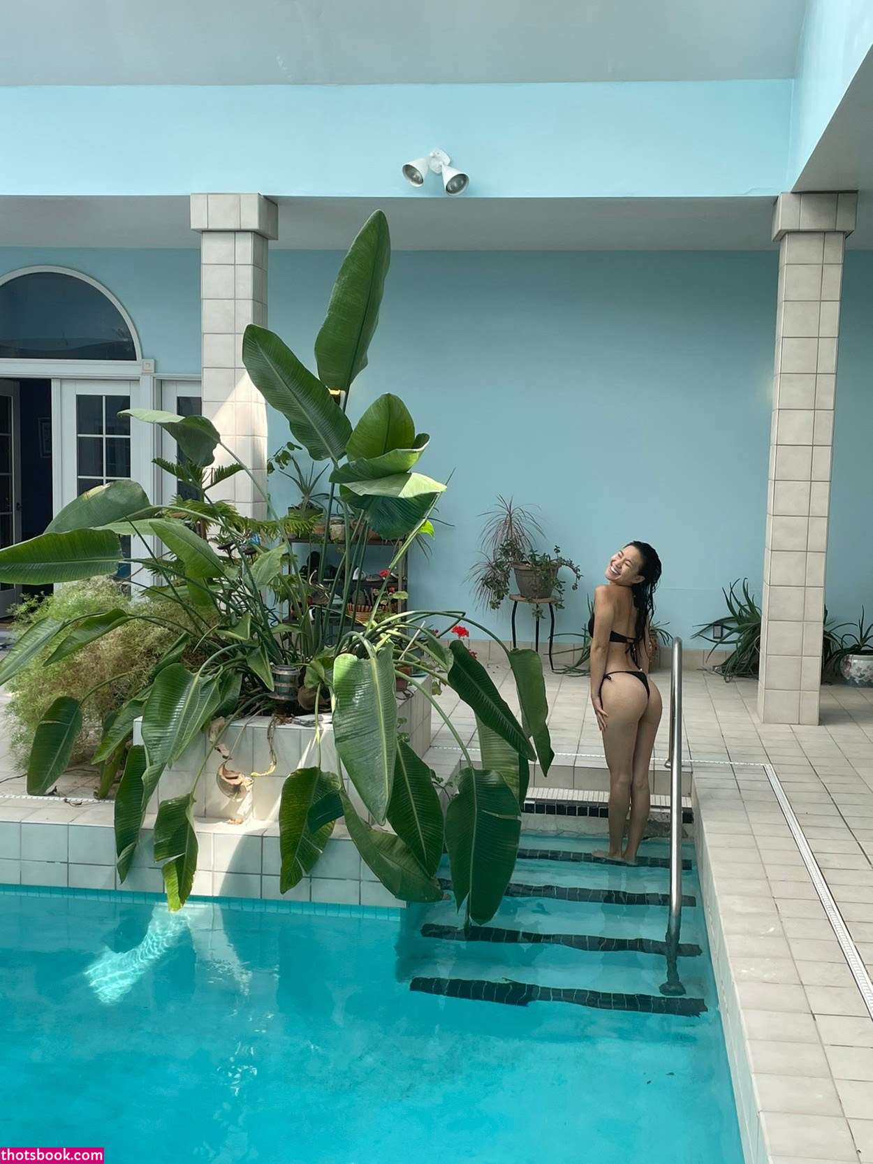 Jeannie Elise Mai Photo #71