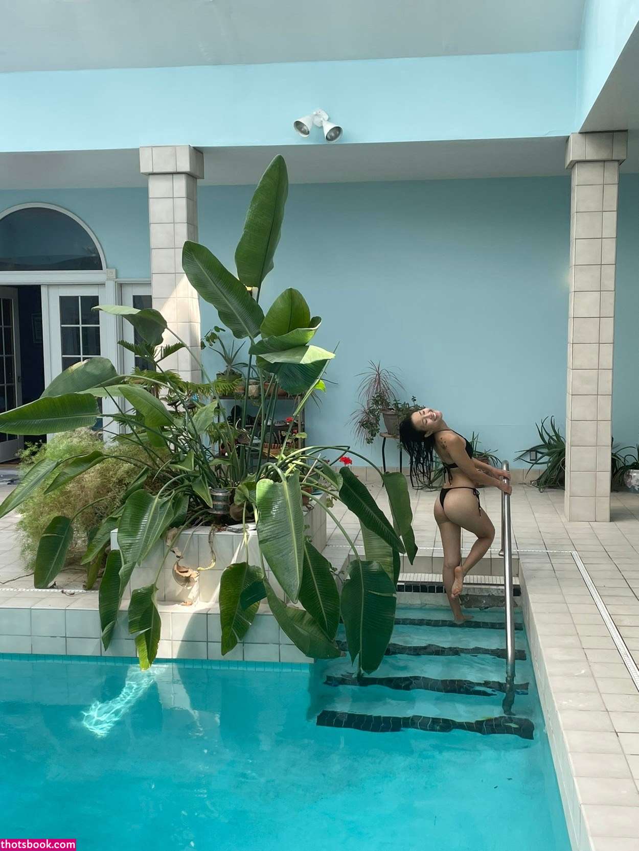 Jeannie Elise Mai Photo #73